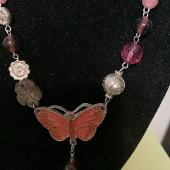 Butterfly necklace - Picture 2 of 5